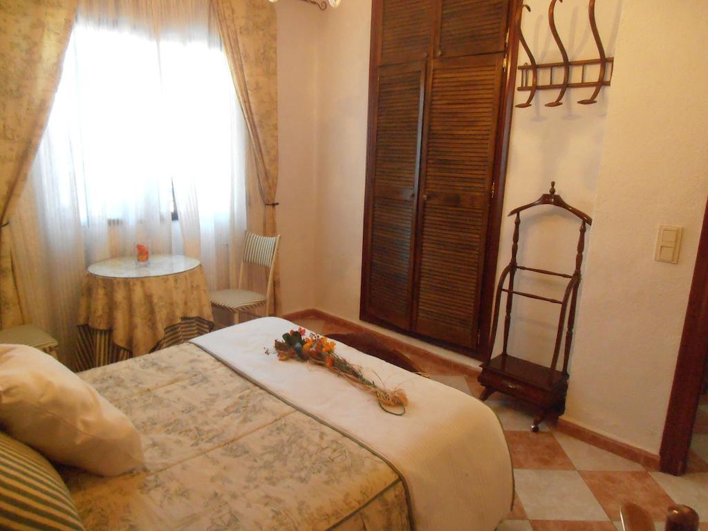 Hotel Alojamiento Rural Torre Hueca Pinos Puente Zimmer foto